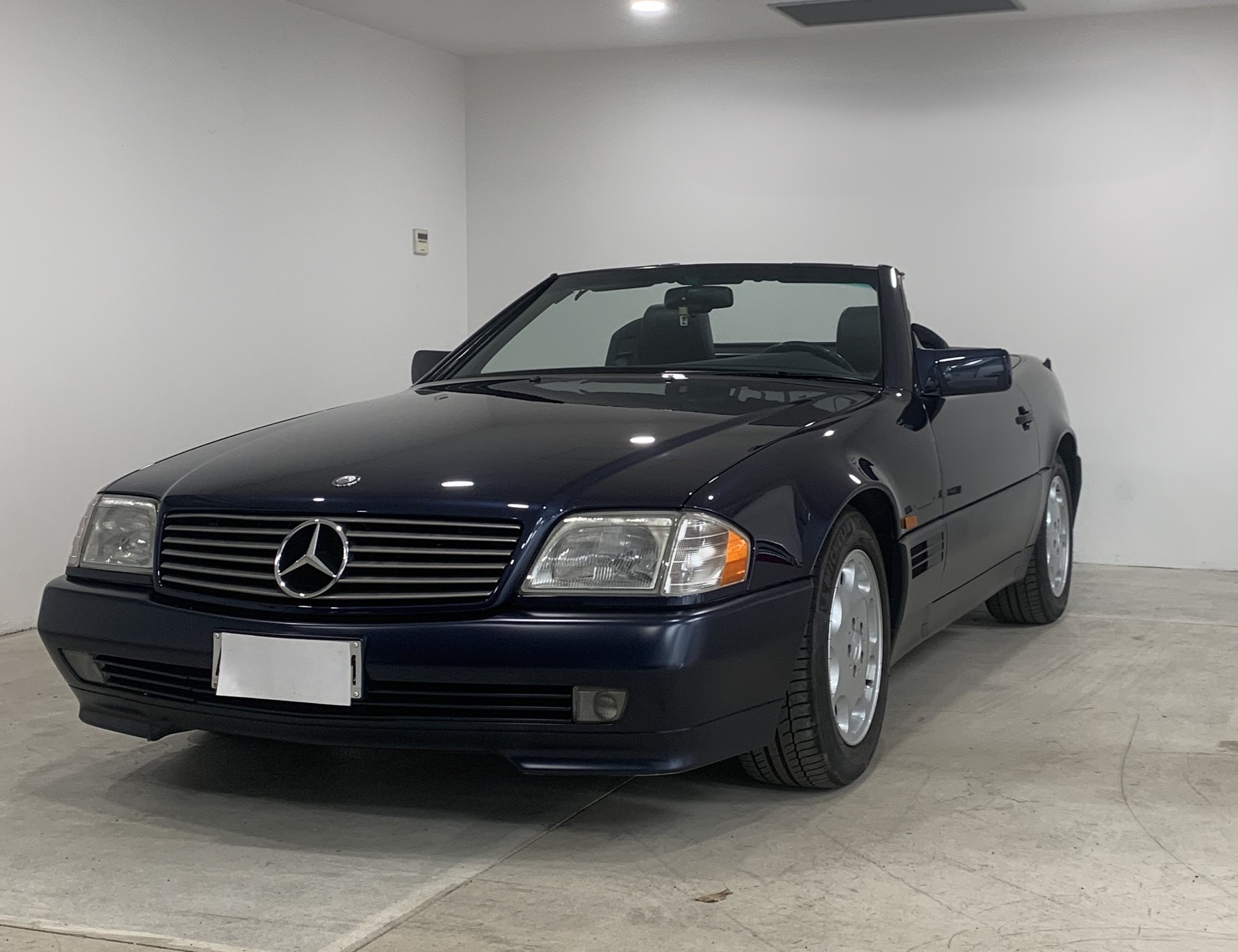 Mercedes Benz SL 320