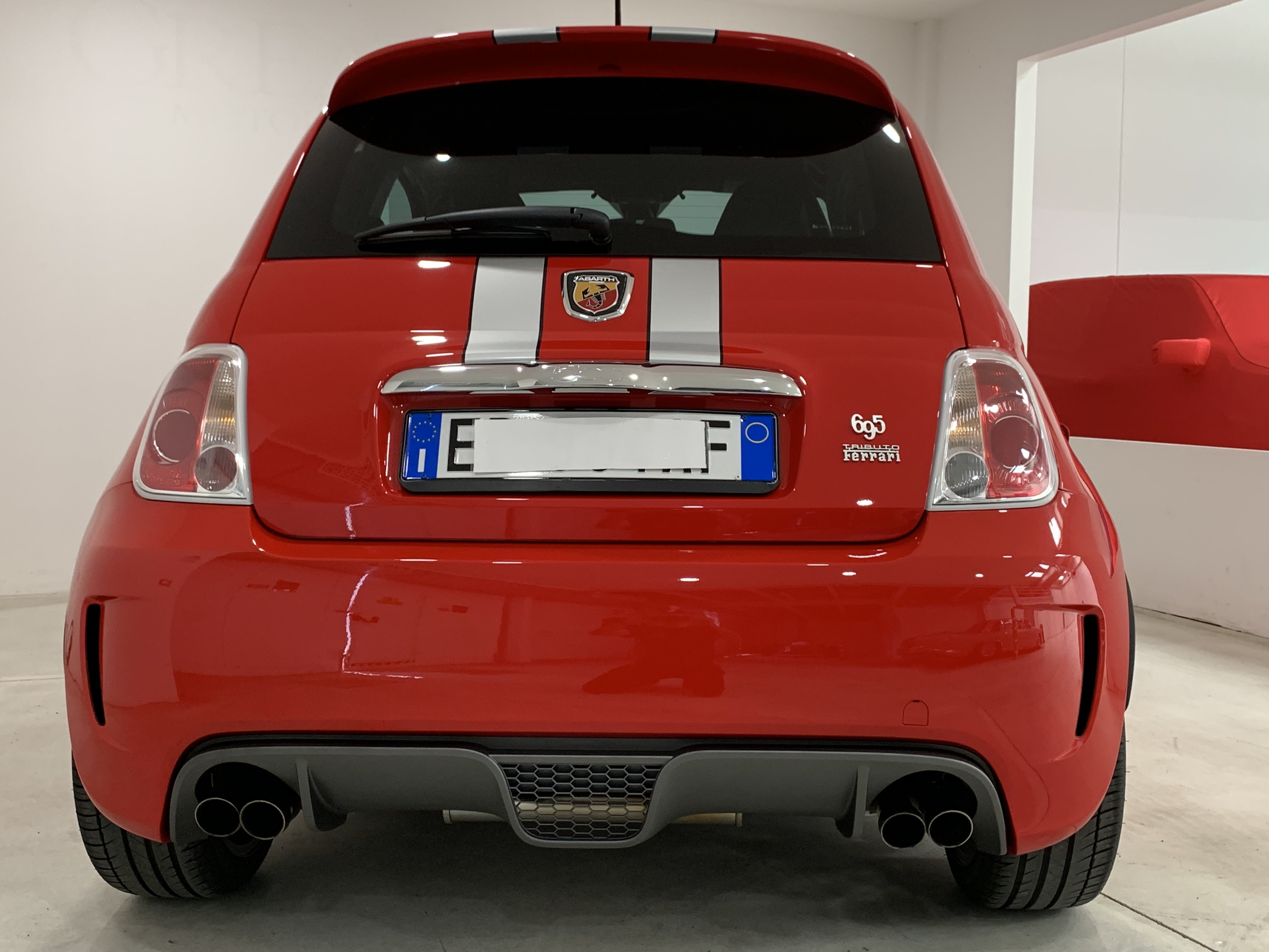 Abarth 695 TRIBUTO FERRARI